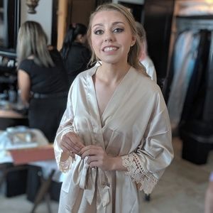 Meet your Posher, April